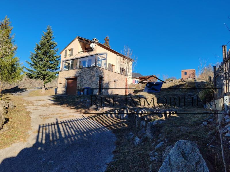 Maison - 135 m² - 5 pièces