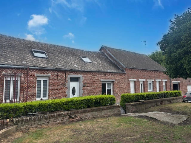 Maison - 205 m² - 5 pièces