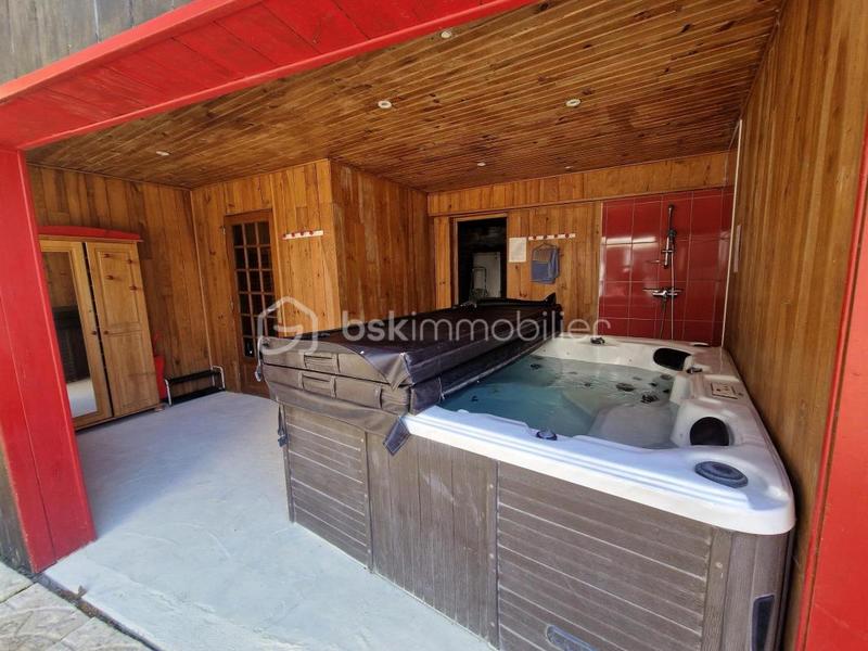 Maison chambre d'hôtes - 283 m² - 8 pièces