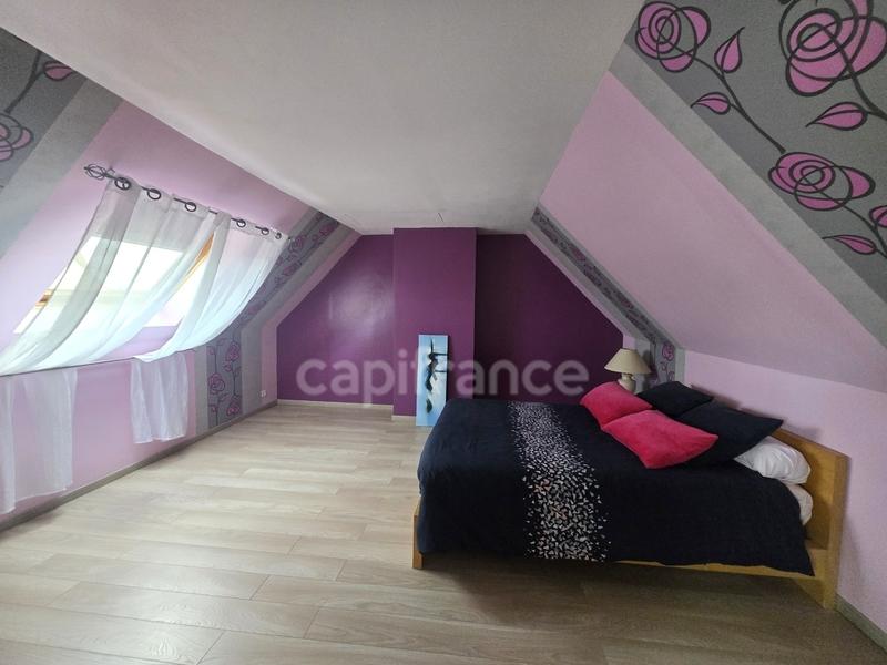 Maison - 180 m² - 7 pièces