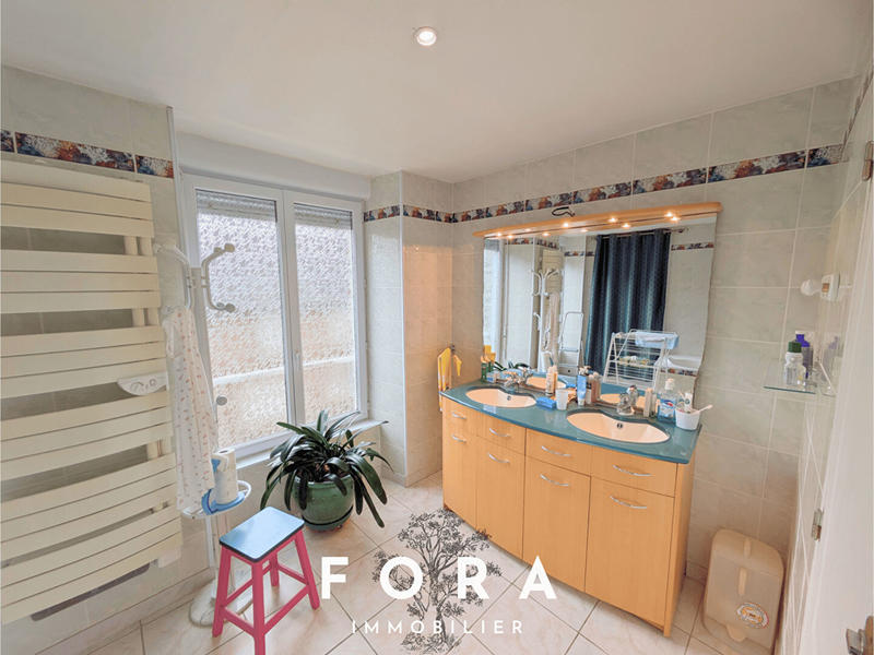 Maison - 125 m² - 5 pièces