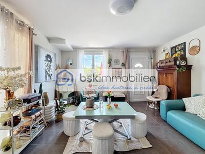 Maison traditionnelle - 100 m² - 7 pièces