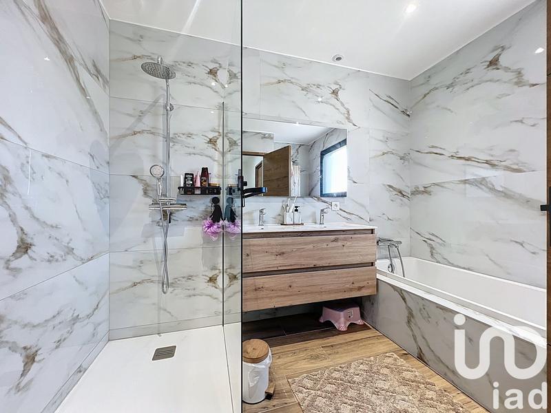 Maison - 143 m² - 5 pièces