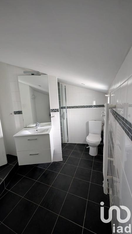 Maison - 93 m² - 4 pièces