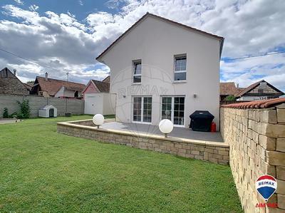 Maison - 140 m² - 5 pièces