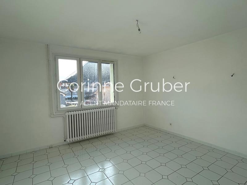 Appartement - 93 m² - 4 pièces