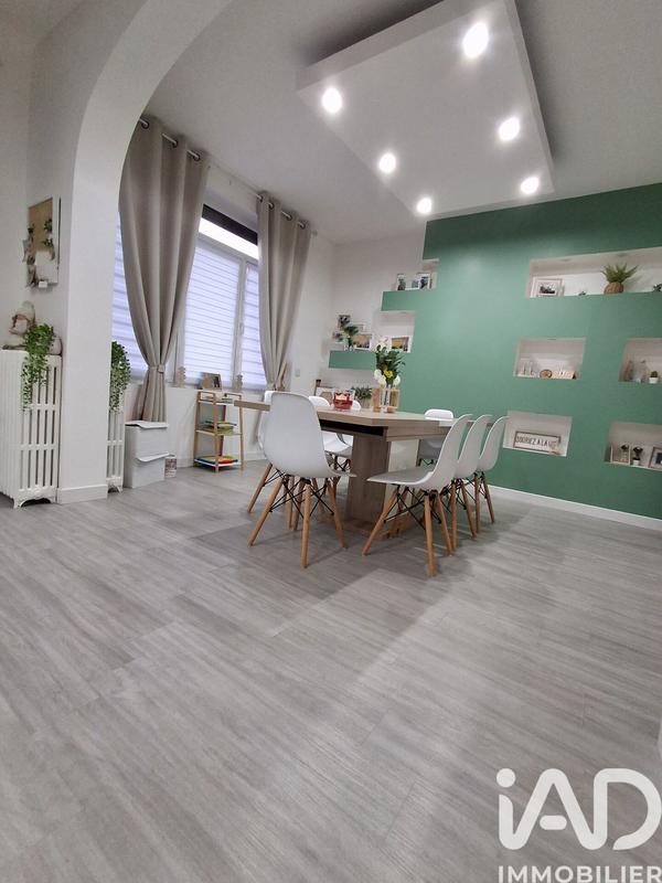 Maison - 164 m² - 9 pièces