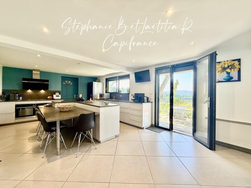 Propriété - 178 m² - 7 pièces