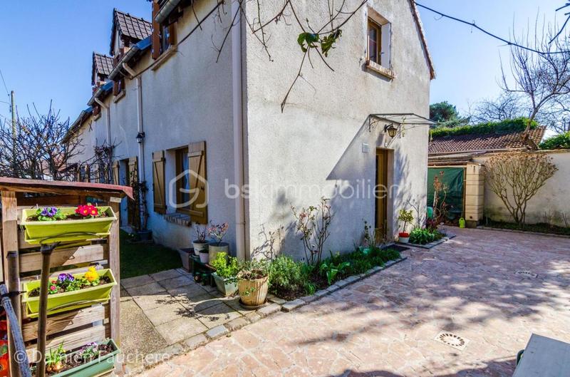 Maison - 134 m² - 5 pièces