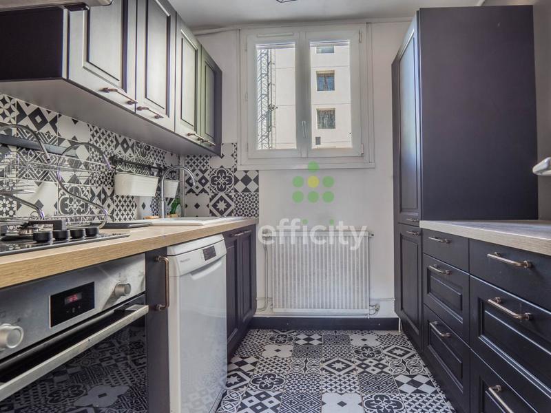 Chambre - 63 m² - 1 pièce