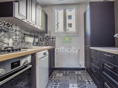 Chambre - 63 m² - 1 pièce