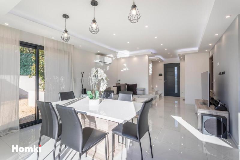 Maison - 120 m² - 6 pièces