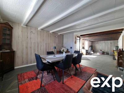 Maison traditionnelle - 193 m² - 5 pièces