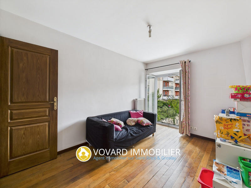 Maison - 234 m² - 8 pièces