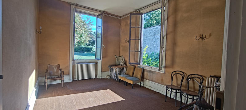 Maison - 222 m² - 14 pièces