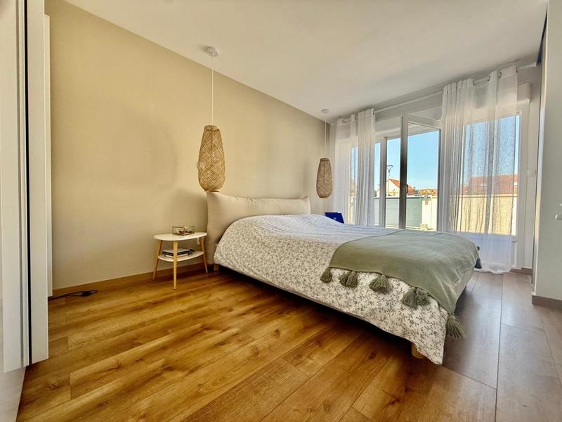 Maison - 189 m² - 7 pièces