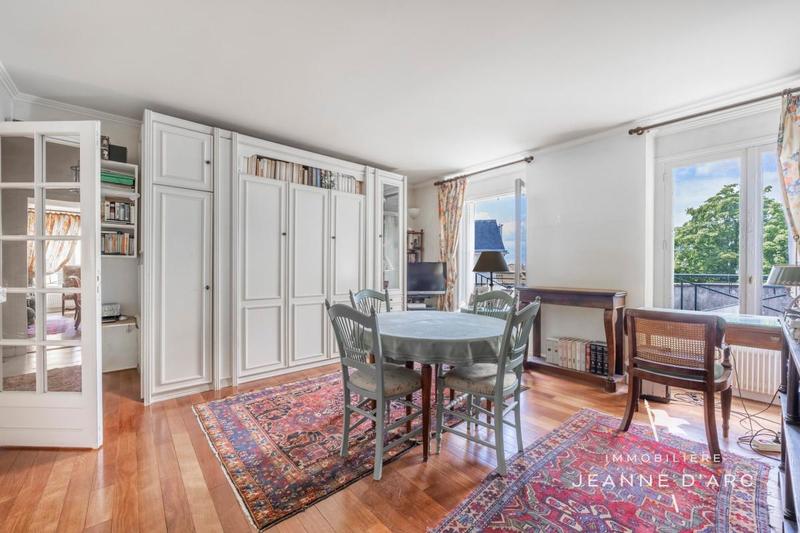 Appartement - 99 m² - 4 pièces