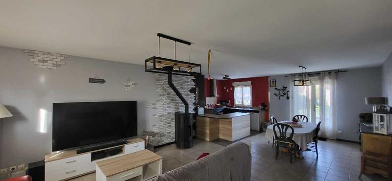 Maison - 94 m² - 5 pièces