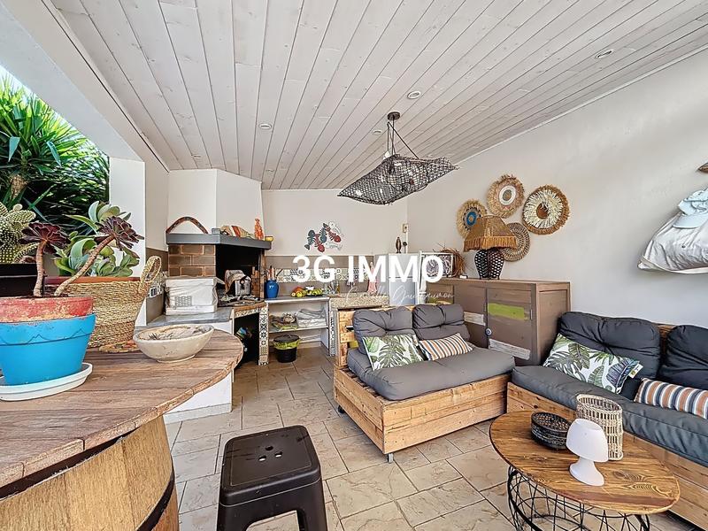 Maison - 185 m² - 5 pièces