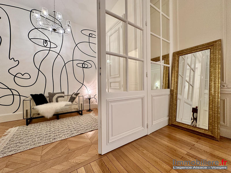 Appartement - 322 m² - 8 pièces