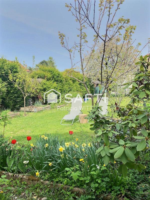 Maison - 92 m² - 5 pièces