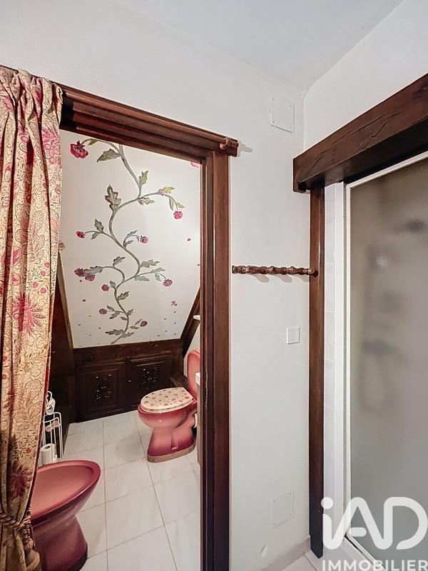 Maison - 182 m² - 7 pièces