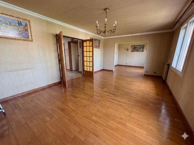 Appartement - 106 m² - 4 pièces