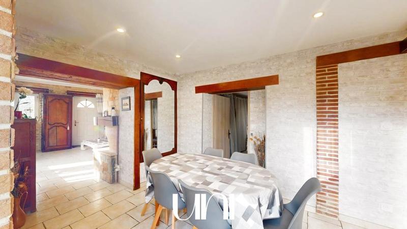 Maison - 188 m² - 8 pièces