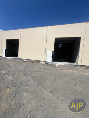 Local commercial - 200 m²