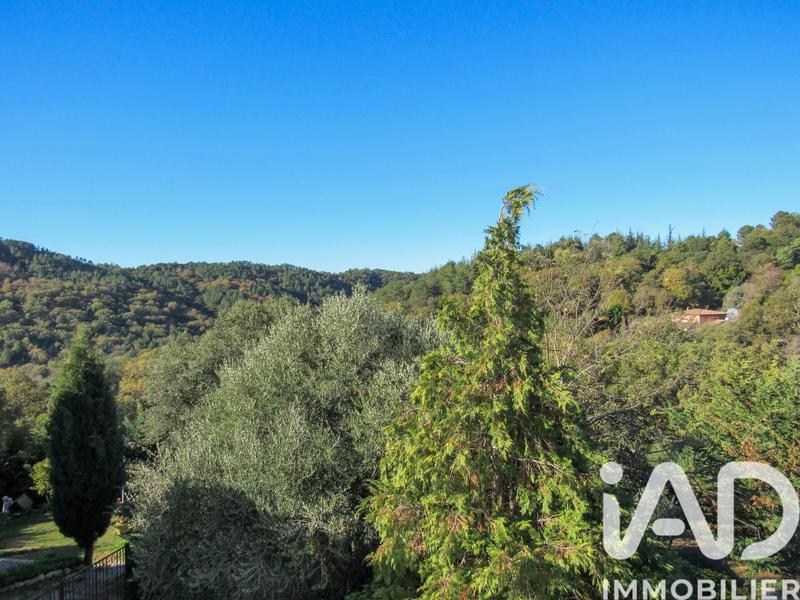 Maison - 181 m² - 6 pièces