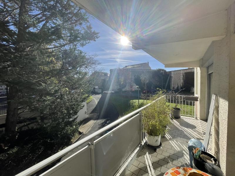 Appartement - 85 m² - 4 pièces