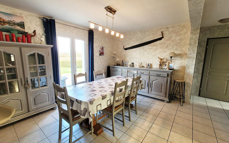 Maison - 104 m² - 6 pièces