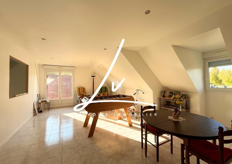 Maison - 177 m² - 7 pièces