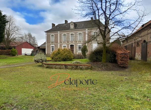 Maison - 242 m² - 7 pièces