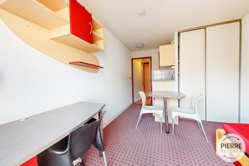 Studio - 17 m² - 1 pièce