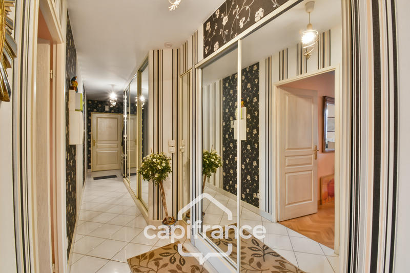 Appartement - 119 m² - 4 pièces