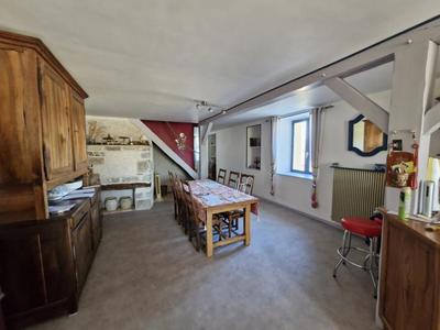 Appartement - 160 m² - 6 pièces