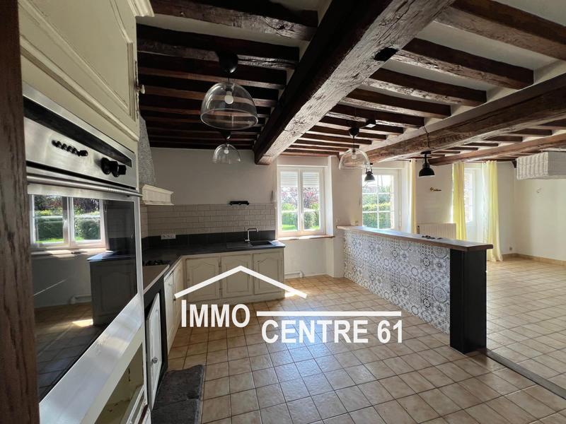 Maison - 218 m² - 8 pièces