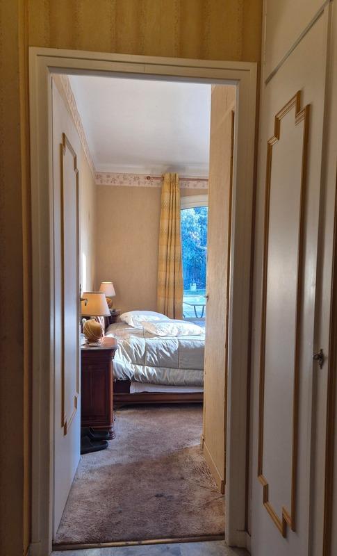 Propriété - 190 m² - 8 pièces