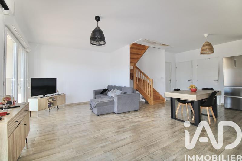 Maison - 93 m² - 4 pièces