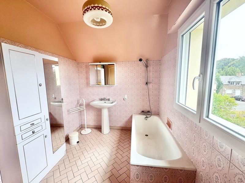 Maison - 125 m² - 7 pièces