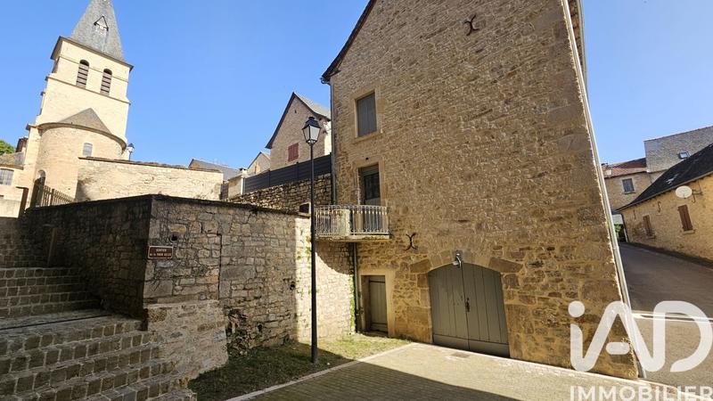Maison de village - 220 m² - 12 pièces