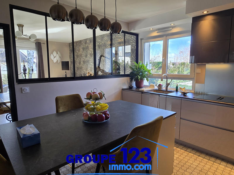 Maison - 170 m² - 7 pièces