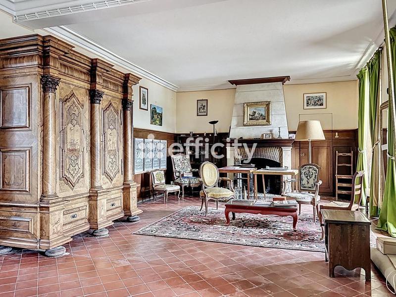 Demeure - 431 m² - 13 pièces