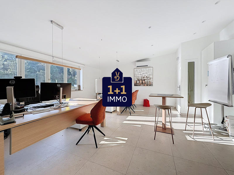 Local d'activités - 99 m² - 3 pièces