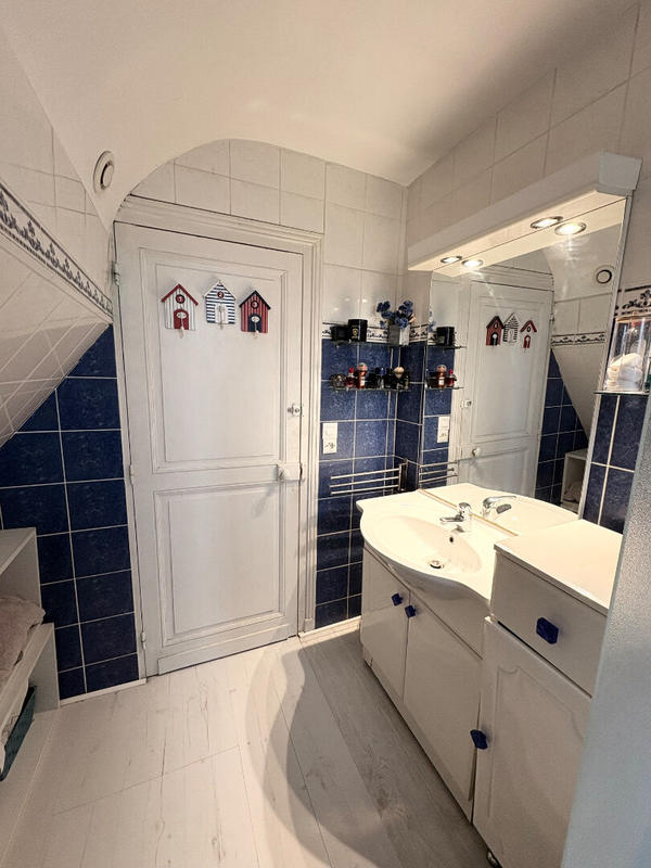 Maison - 111 m² - 6 pièces