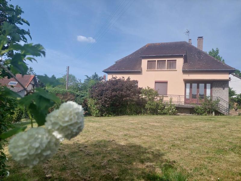 Maison - 121 m² - 6 pièces