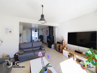 Maison - 135 m² - 6 pièces