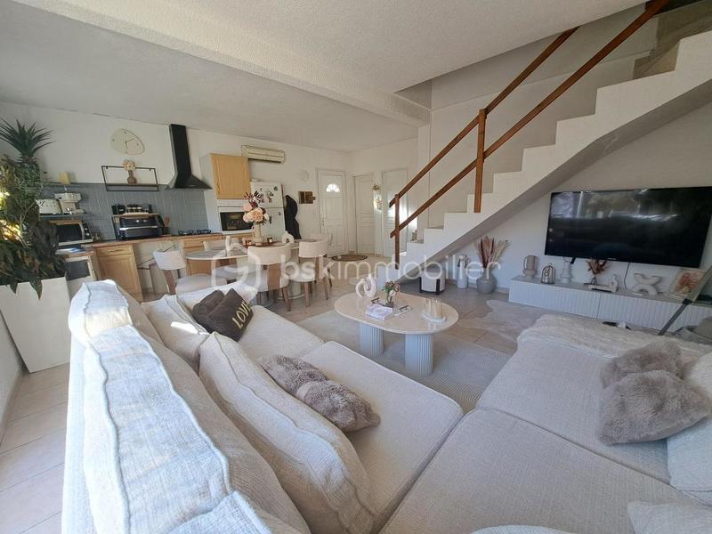 Maison - 95 m² - 4 pièces