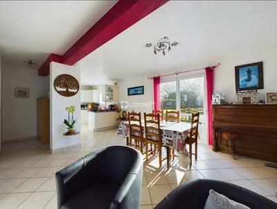 Maison - 115 m² - 6 pièces